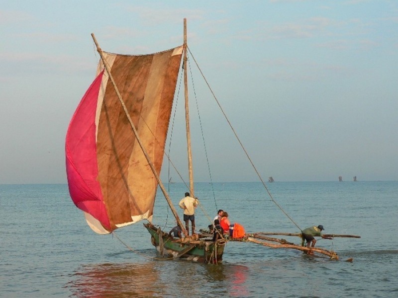 Oplev Kerala