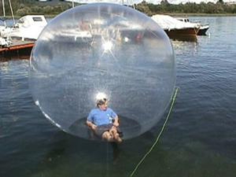 Lej udstyr til Water Ball