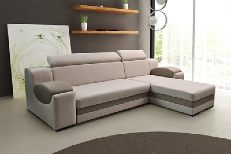 Smart sovesofa med chaiselong giver plads til hele familien