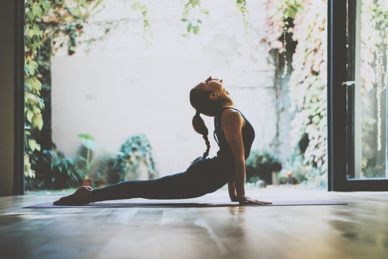 Kontakt til dine feminine sider med Yon yoga