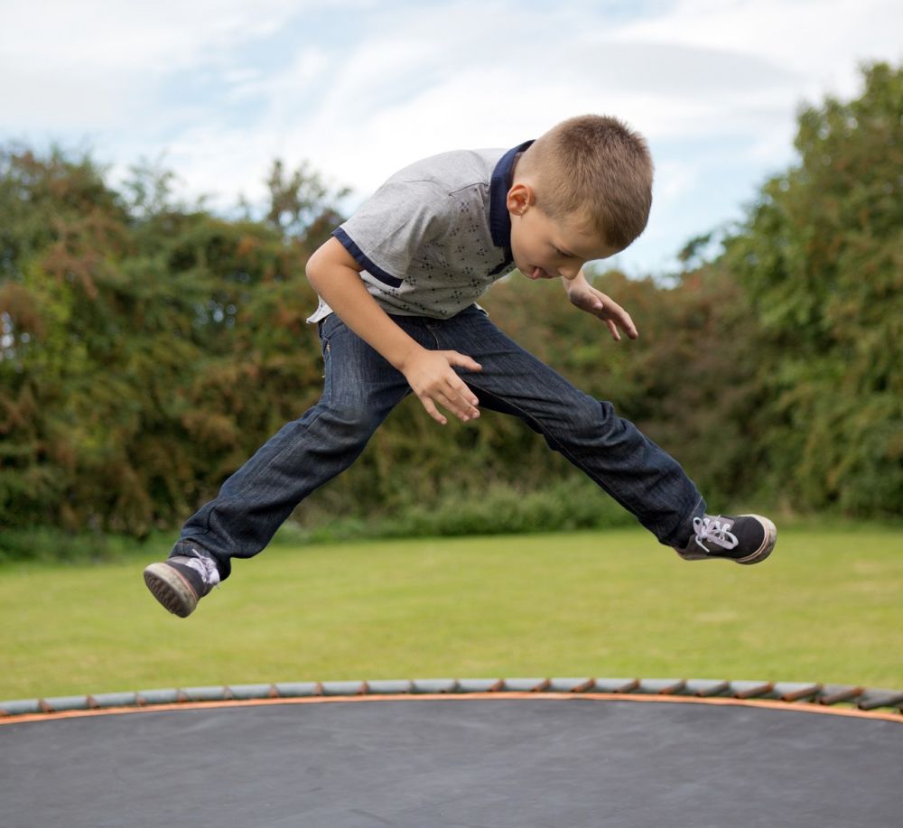 Sjov og givende motion med en trampolin