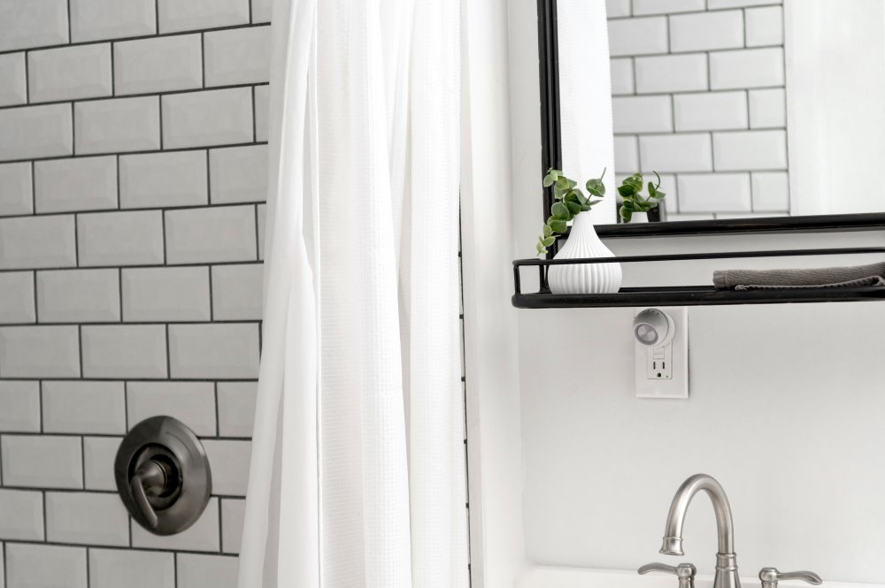 Opdag mange fine badeforhæng hos Ideshoppen.com