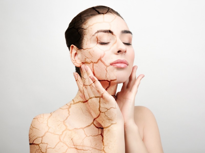 Kan man fjerne slap eller overskydende hud?